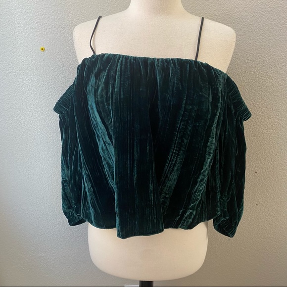 TOPSHOP green velvet off shoulder top NWT 4 - Picture 2 of 7